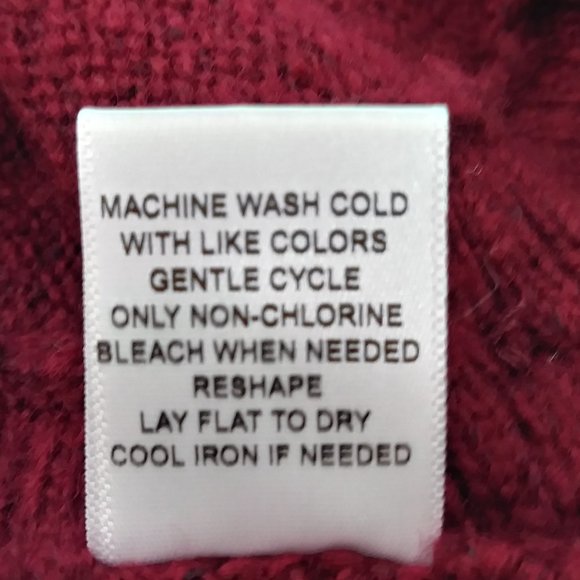 Lety & Me Maroon turtle neck Sweater button side design Size 2X - Picture 8 of 8